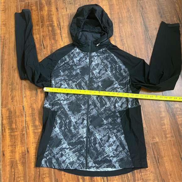 Lululemon Surge Men’s Jacket - Picture 8 of 11